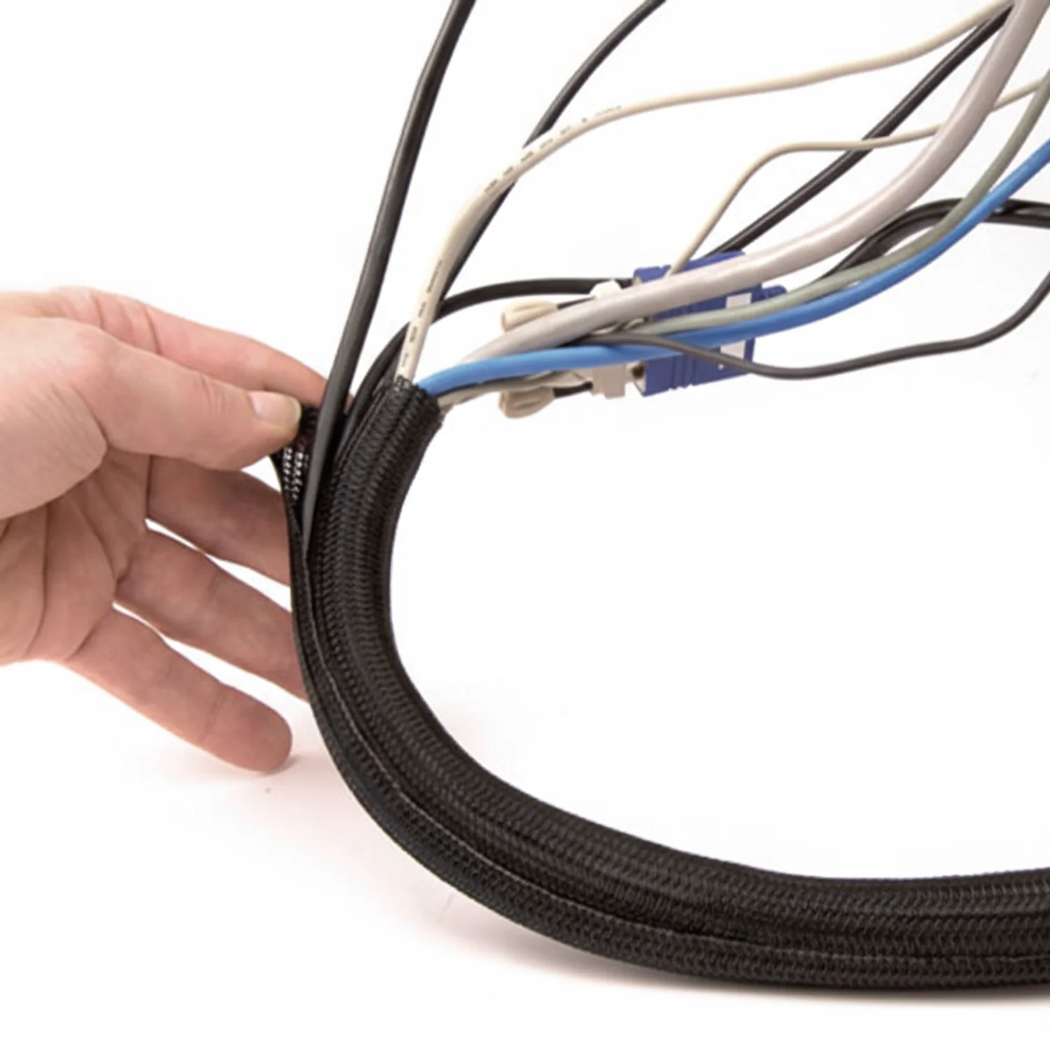 1 1/2" Black Techflex F6 Wrap-Around Braided Sleeving 25ft - Image 4