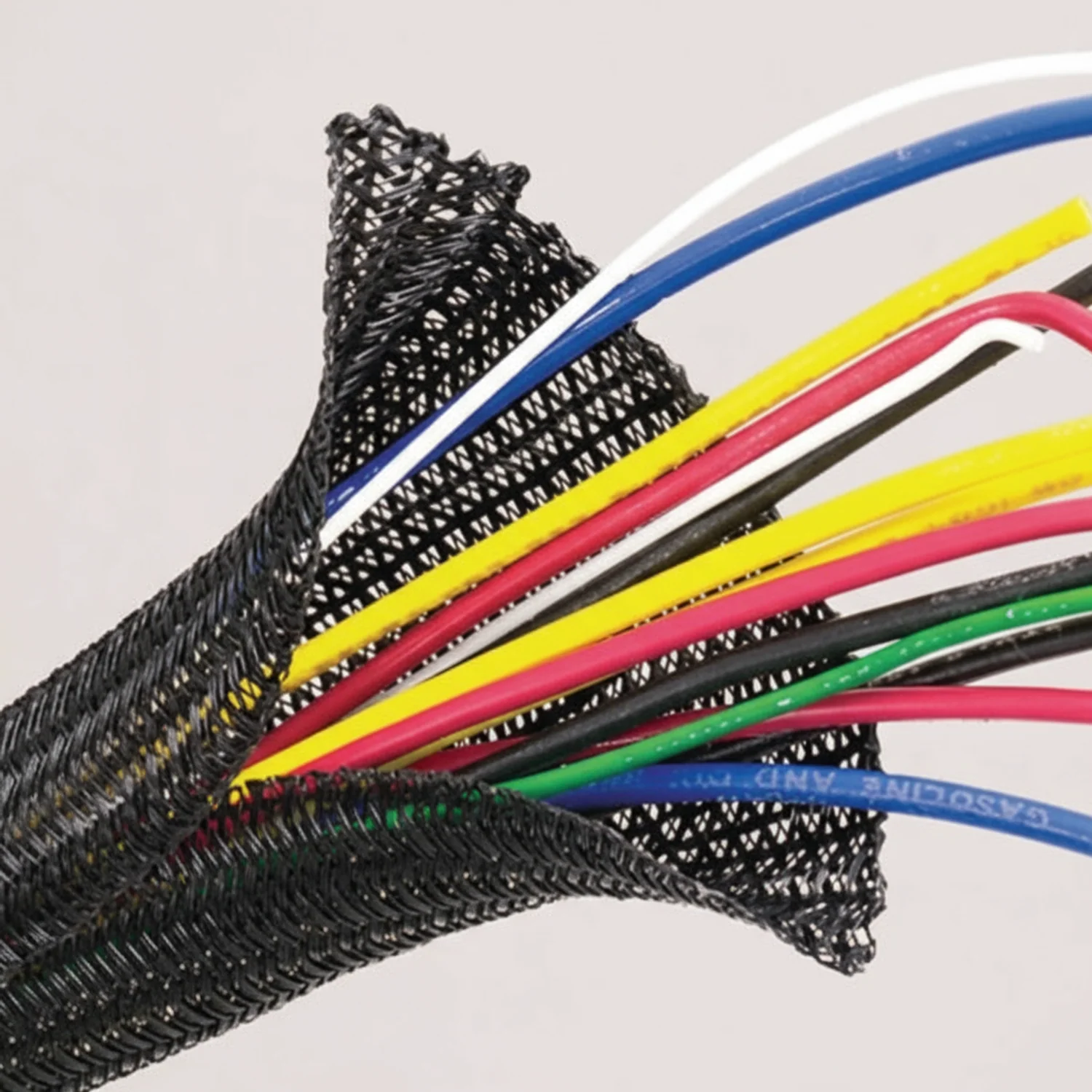 1 1/4" Black Techflex F6 Wrap-Around Braided Sleeving 25ft - Image 3