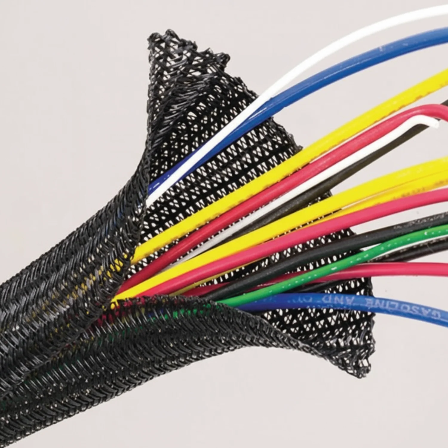 1" Black Techflex F6 Wrap-Around Braided Sleeving 50ft - Image 3
