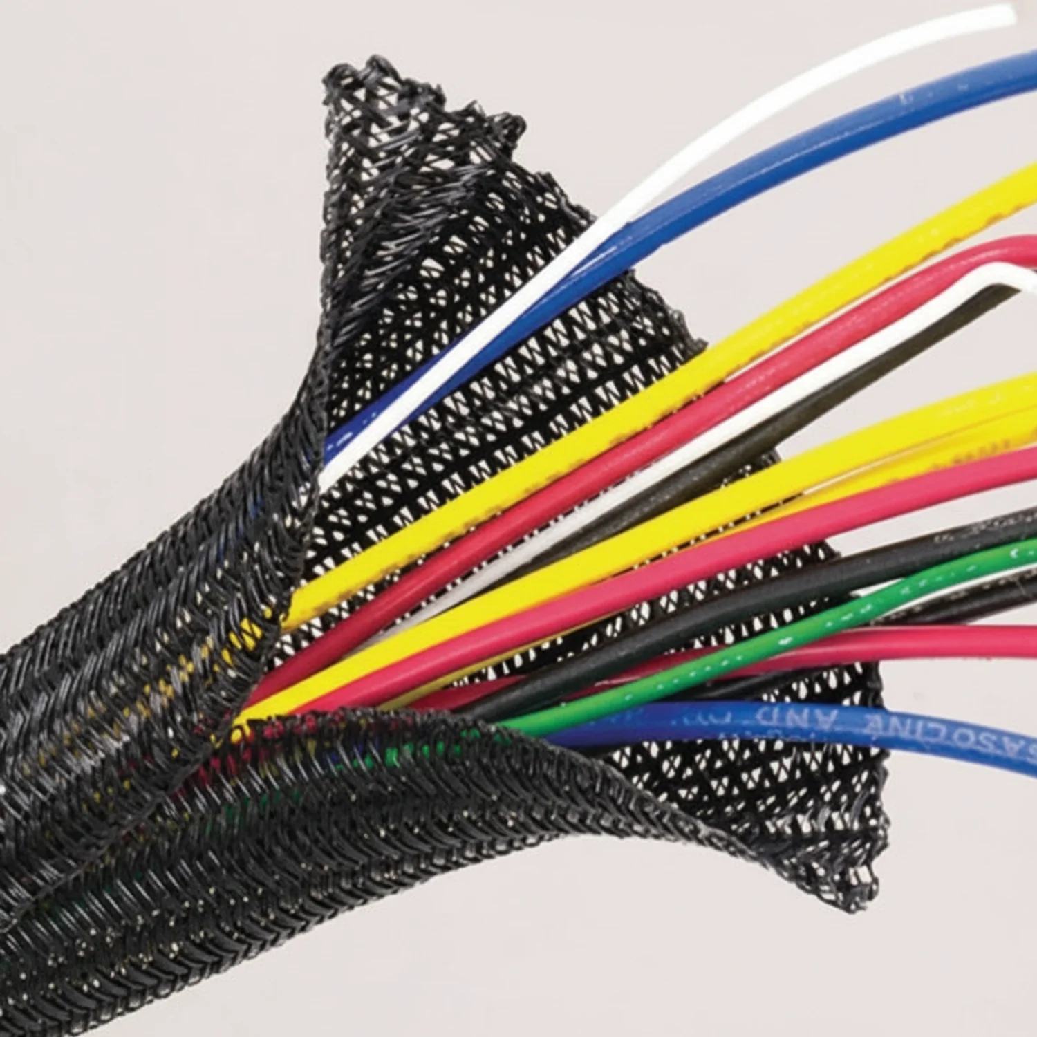 3/4" Black Techflex F6 Wrap-Around Braided Sleeving 50ft - Image 3