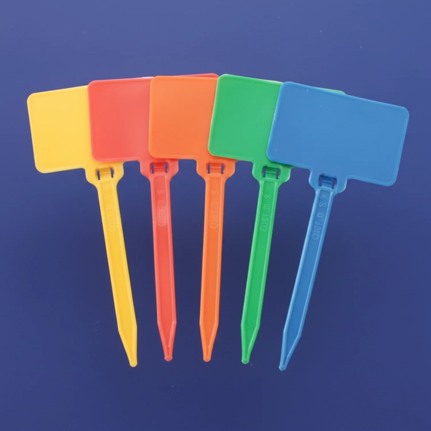 3" 50lb Blue Nylon Cable Tie Blank Flag Identification Tag with 1-7/8" X 1-1/8" Flag. 100/Bag