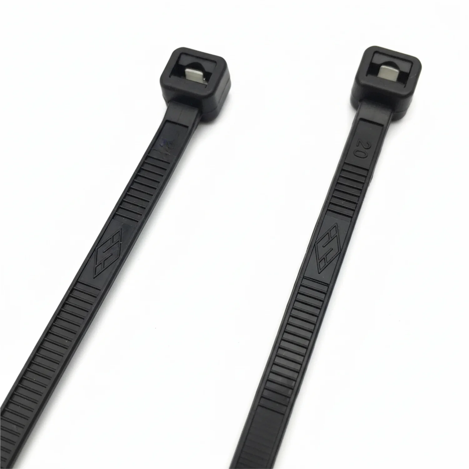 5.5" UV Black 40lbs Metal Tooth Cable Ties / Zip Ties 1,000/bag Part #MT5.5-40-0M