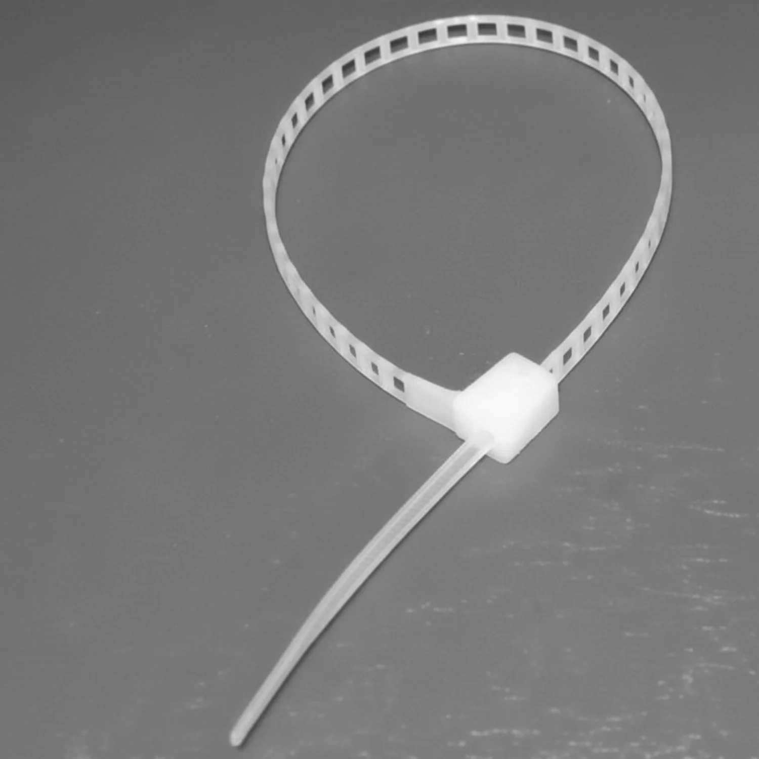 7" 40lb Natural Ladder Style Nylon Cable Ties / Zip Ties 1000/bag Part #Ladder7-40-9M - Image 5