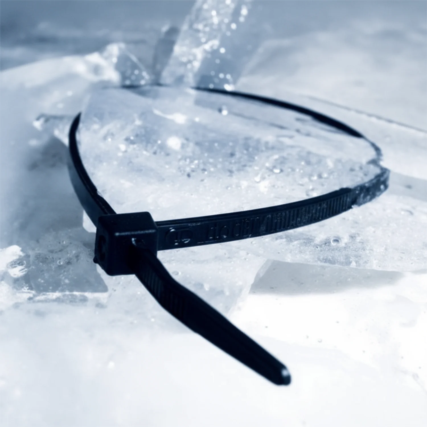 7.6" 50lb UV Black Cold Weather Frosty Cable Ties / Zip Ties 100/bag Part # FT75-50-0C - Image 4
