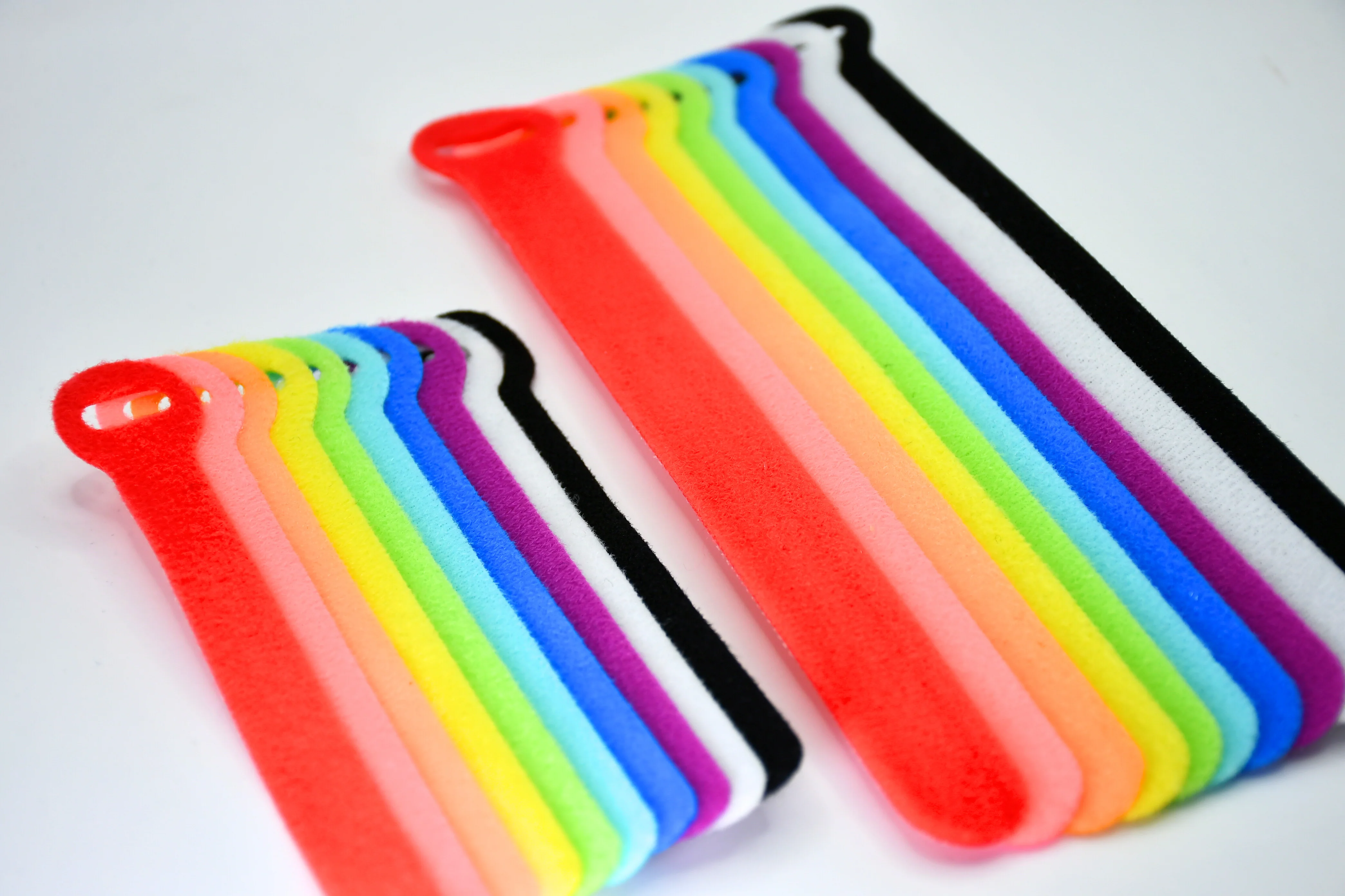 Grizzly Supply 5", 8" Colored Hook and Loop Cable Tie 20/pk - Image 3
