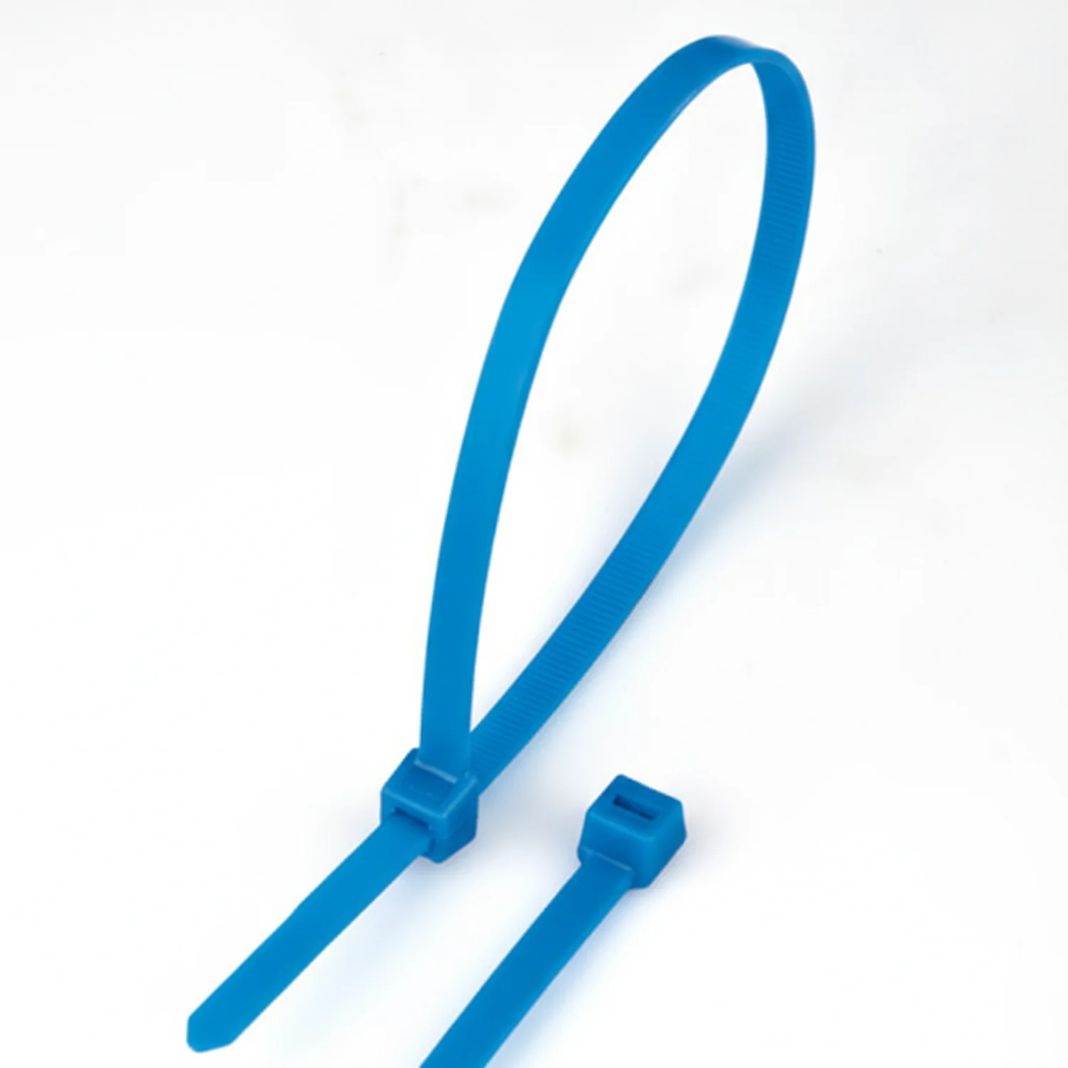 Panduit PLT4H-L76 15" 120lb Tefzel Cable Ties / Zip Ties 50/bag - Image 2